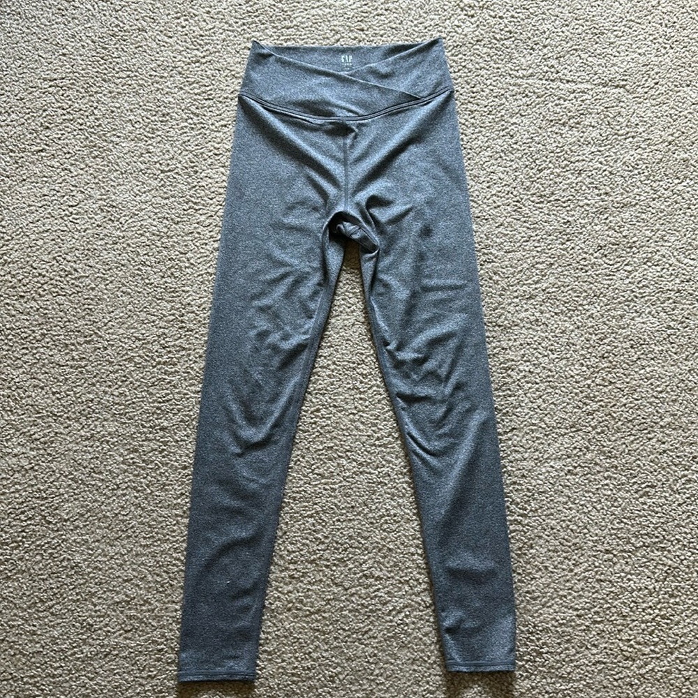 Girls size 14-16 gray legging
